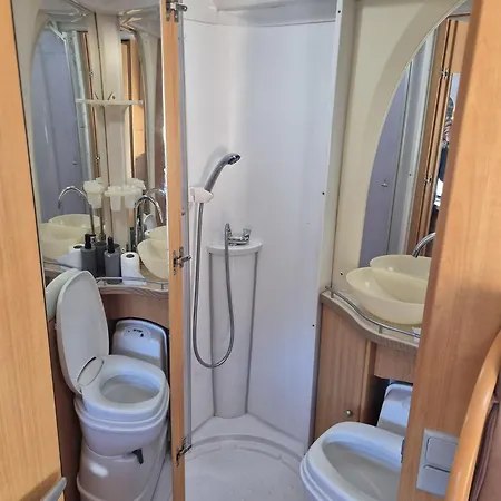 Your Camper Albania Kamp alanı Tiran