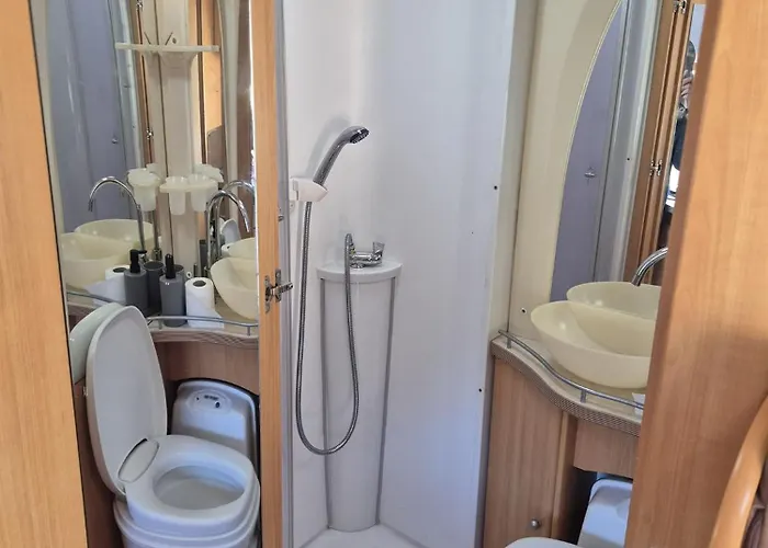 Your Camper Albania Kamp alanı Tiran